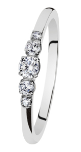 Tuotekuva TIMANTTISORMUS NOEMI